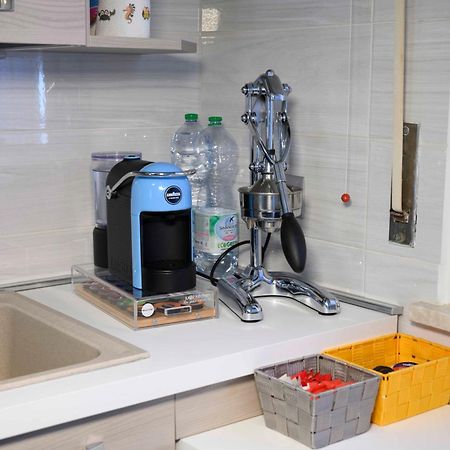 Intero Appartamento Con Giardino E Colazione Dario Parma Exteriör bild