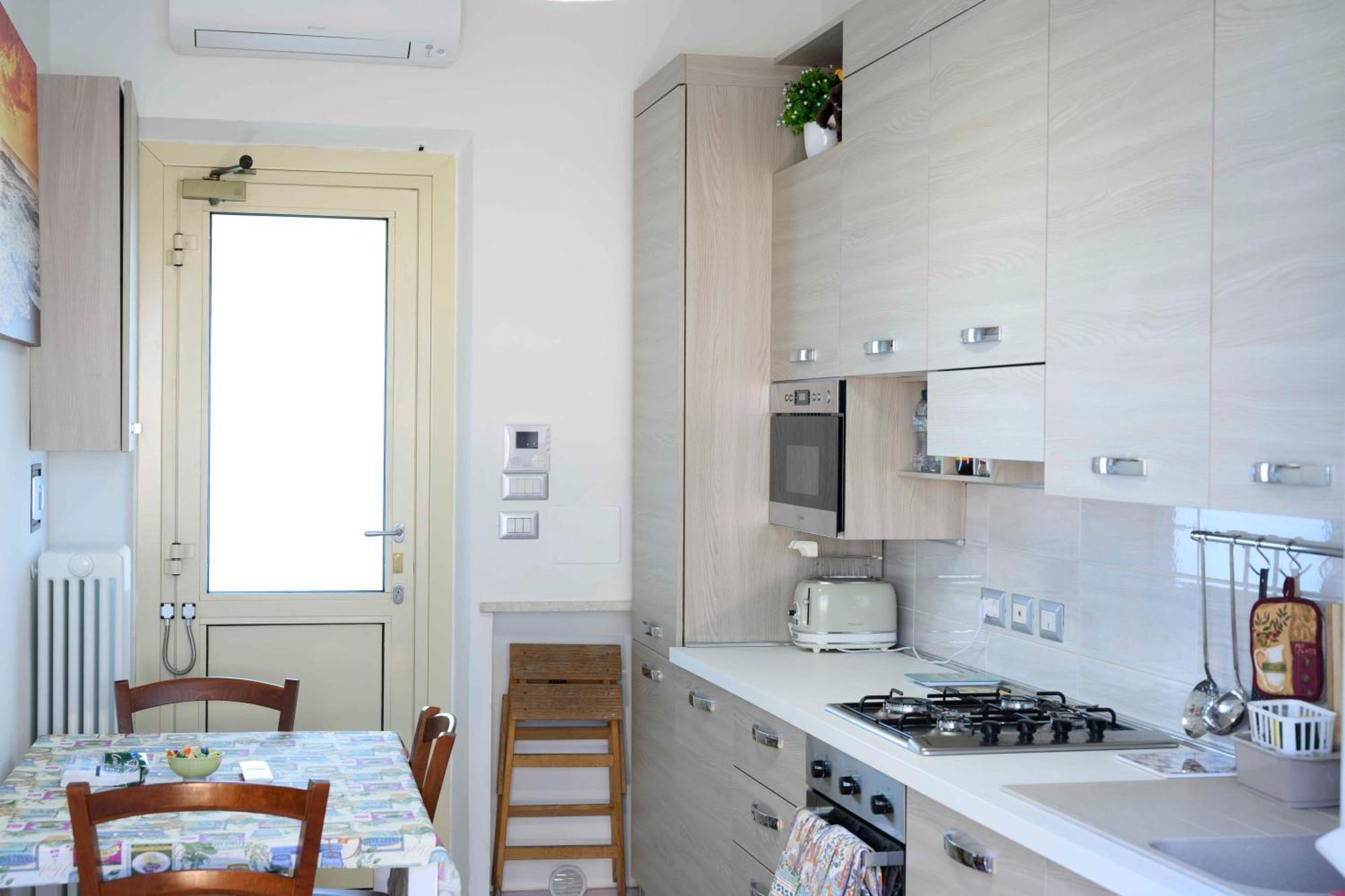Intero Appartamento Con Giardino E Colazione Dario Parma Exteriör bild