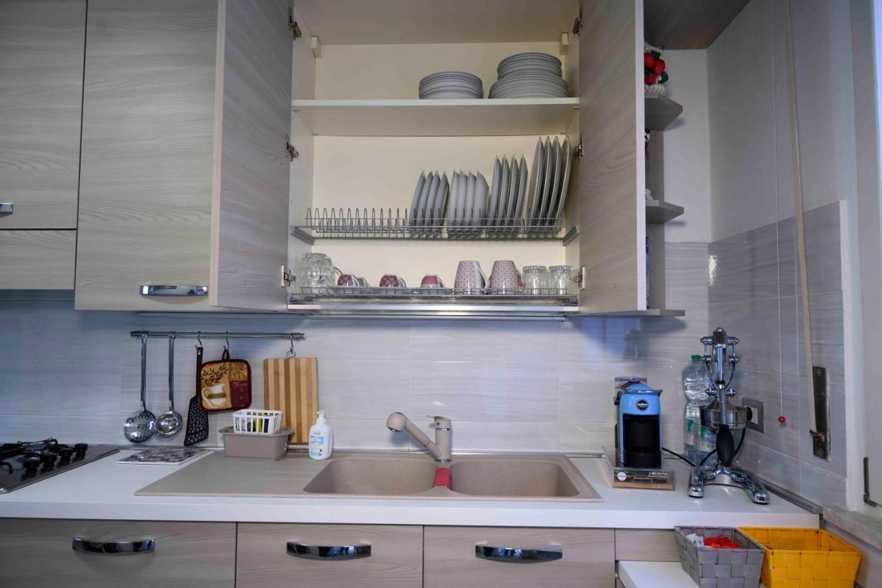 Intero Appartamento Con Giardino E Colazione Dario Parma Exteriör bild